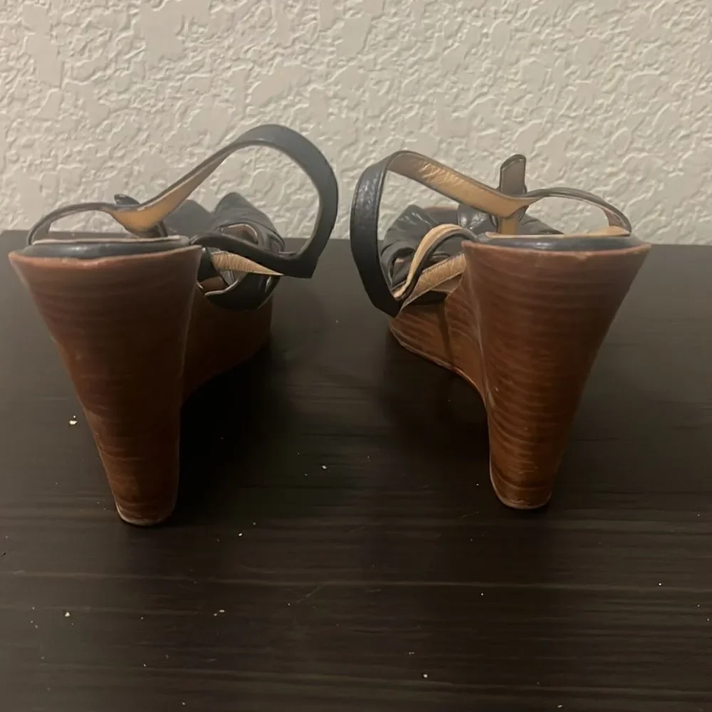 Bellagio Size 39 Black Wedge Heel - Wooden Wedge - Excellent Condition
